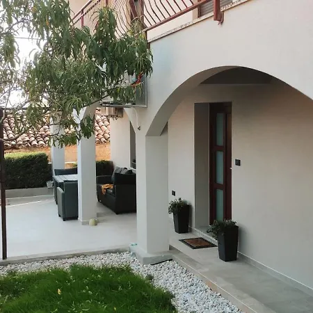 Apartment Amelie A4 *